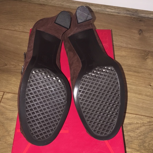 BRAND NEW! Brown peep toe 2 inch strapped heel - Picture 4 of 6